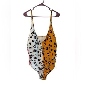 Women’s SHEIN One piece animal print bathing suit Size 4XL